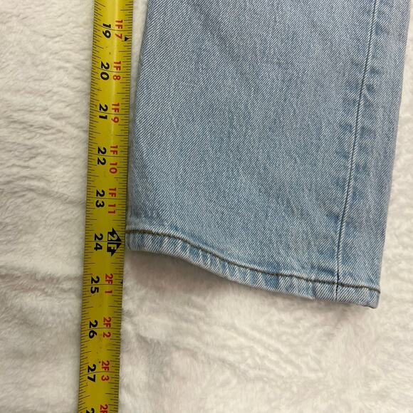Levi's Women's Wedgie Straight Denim Jenas Size 25 Light Wash Crop Ankle - Picture 11 of 11